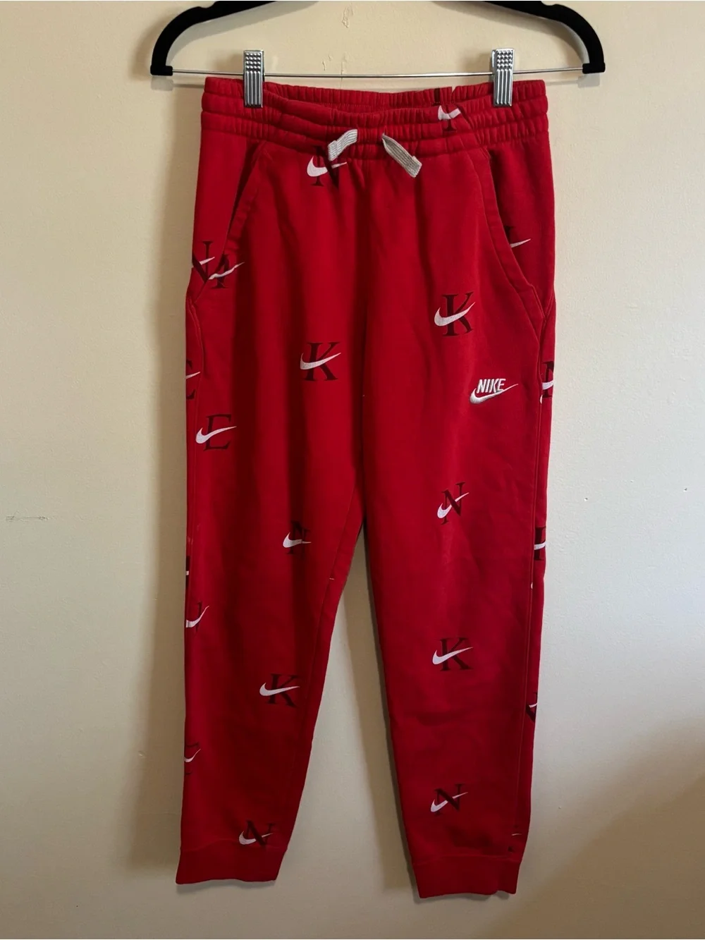 Nike Youth Red Fleece All Over Swoosh Print Jogger Sweatpants Size L